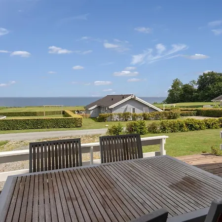 Holiday home Finn - 100m From The Sea By Interhome Mommark