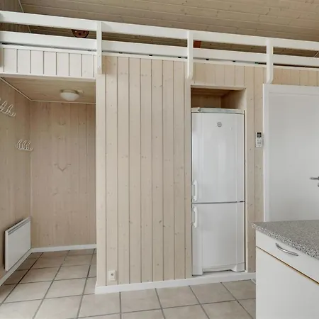 Vakantiehuis Finn - 100m From The Sea By Interhome Mommark