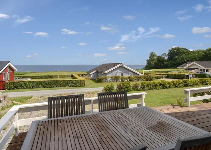 Holiday home Finn - 100m From The Sea By Interhome Mommark