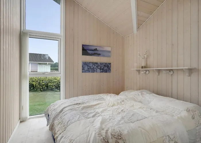 Holiday home Finn - 100m From The Sea By Interhome *