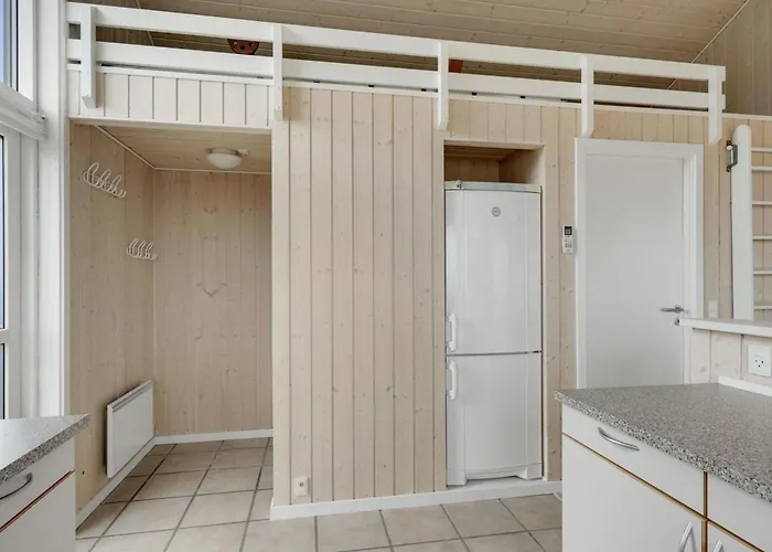 Holiday home Finn - 100m From The Sea By Interhome Mommark