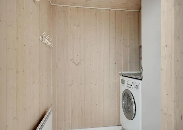 Holiday home Finn - 100m From The Sea By Interhome *